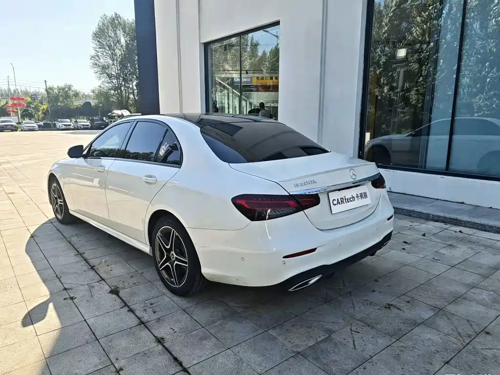 Mercedes-Benz E-Class (Import) — миниатюра 6