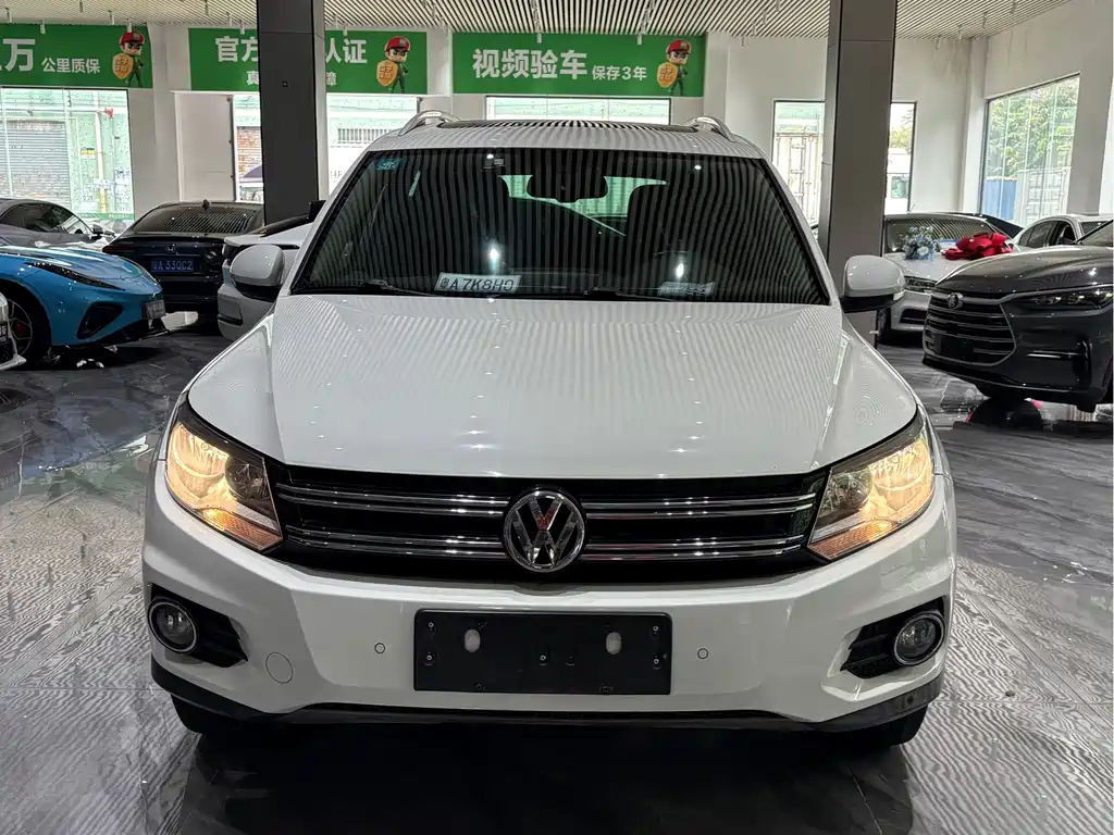 Volkswagen Tiguan — миниатюра 2