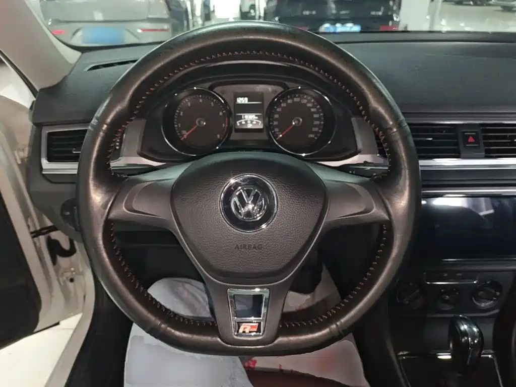 Volkswagen Bora — миниатюра 11