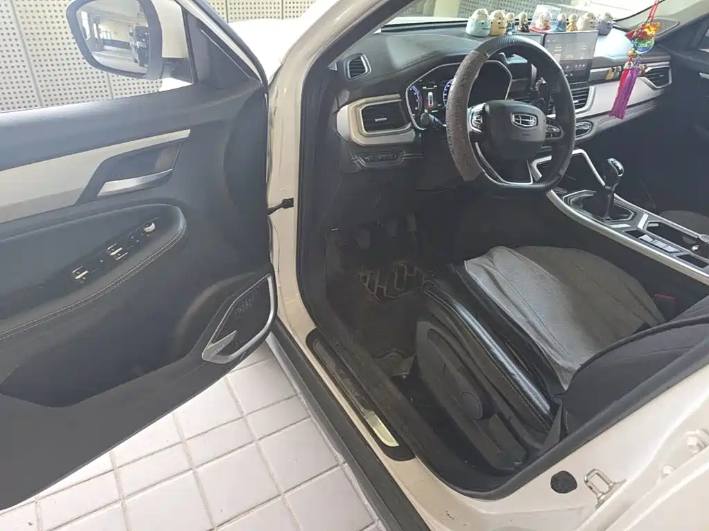 Geely Vision X6 — миниатюра 21