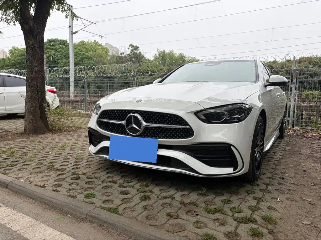 Mercedes-Benz C-Class 2023
