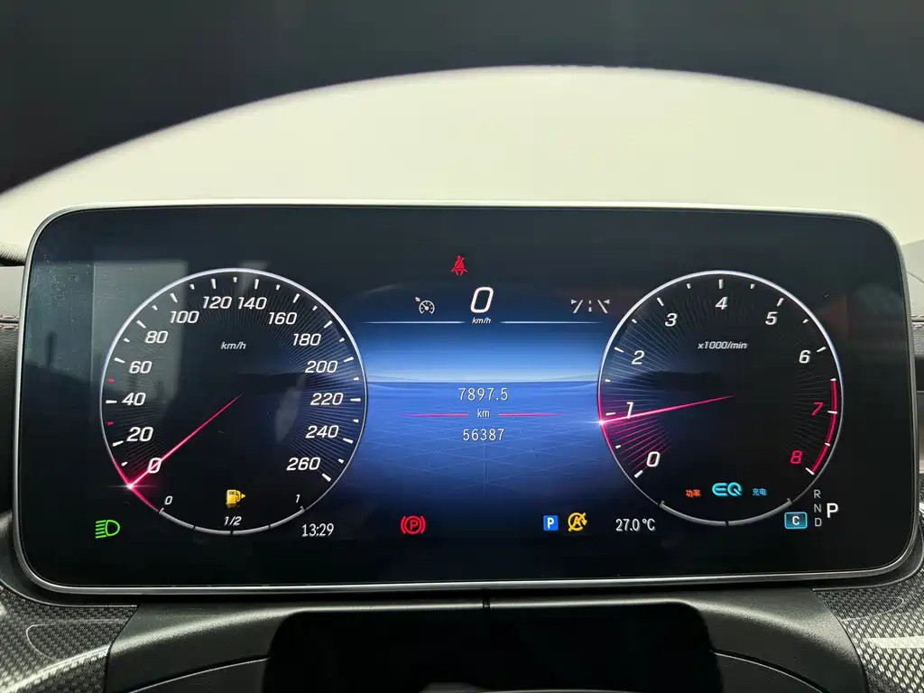 Mercedes-Benz C-Class — миниатюра 13