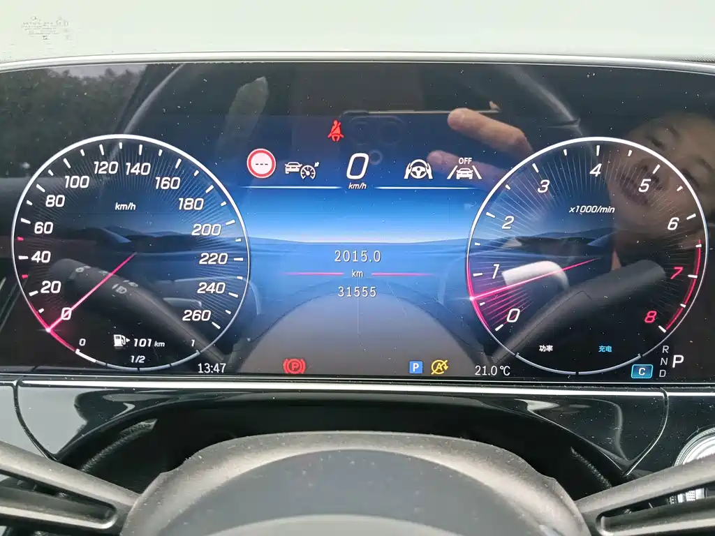 Mercedes-Benz E-Class — миниатюра 10