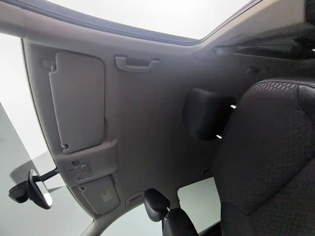 Volkswagen Teramont — миниатюра 14