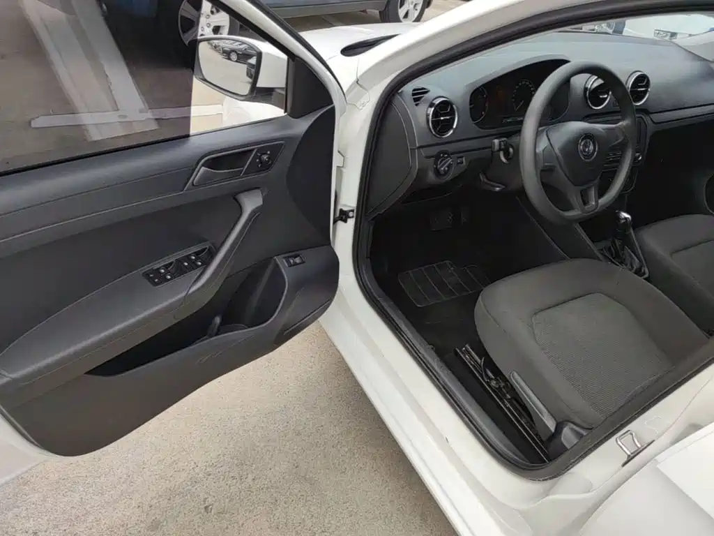 Volkswagen Jetta — миниатюра 16