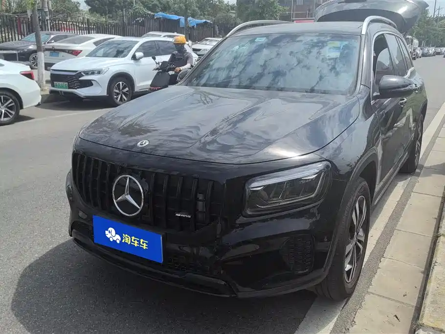Mercedes-Benz GLB 2024