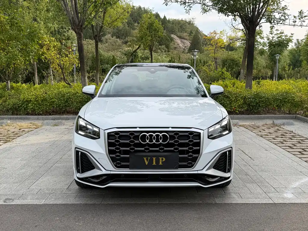 Audi Q2L — миниатюра 2