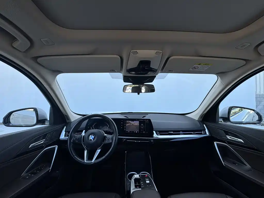 BMW X1 — миниатюра 10