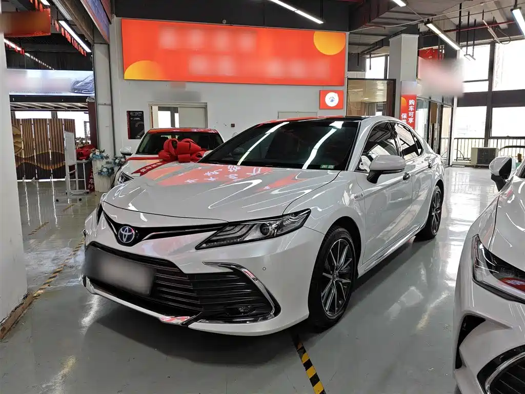 Toyota Camry 2023
