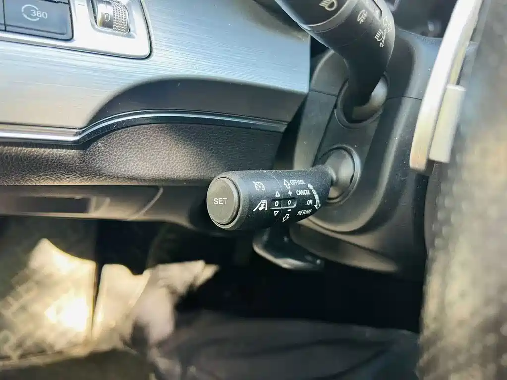 Roewe iMAX8 — миниатюра 10