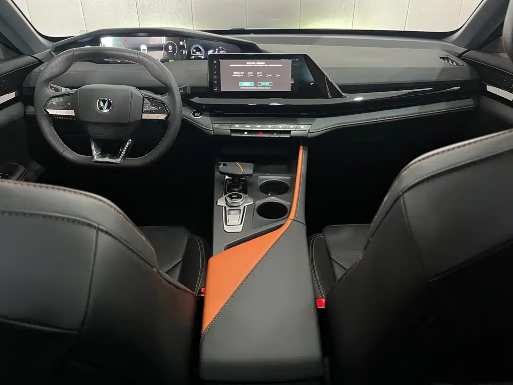 CHANGAN UNI V SMART IDD