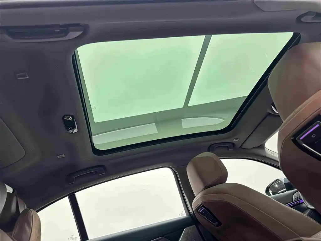 BMW 5 Series — миниатюра 22