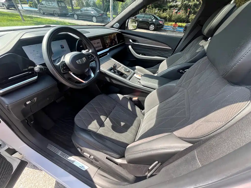 Geely Xingyue L — миниатюра 11