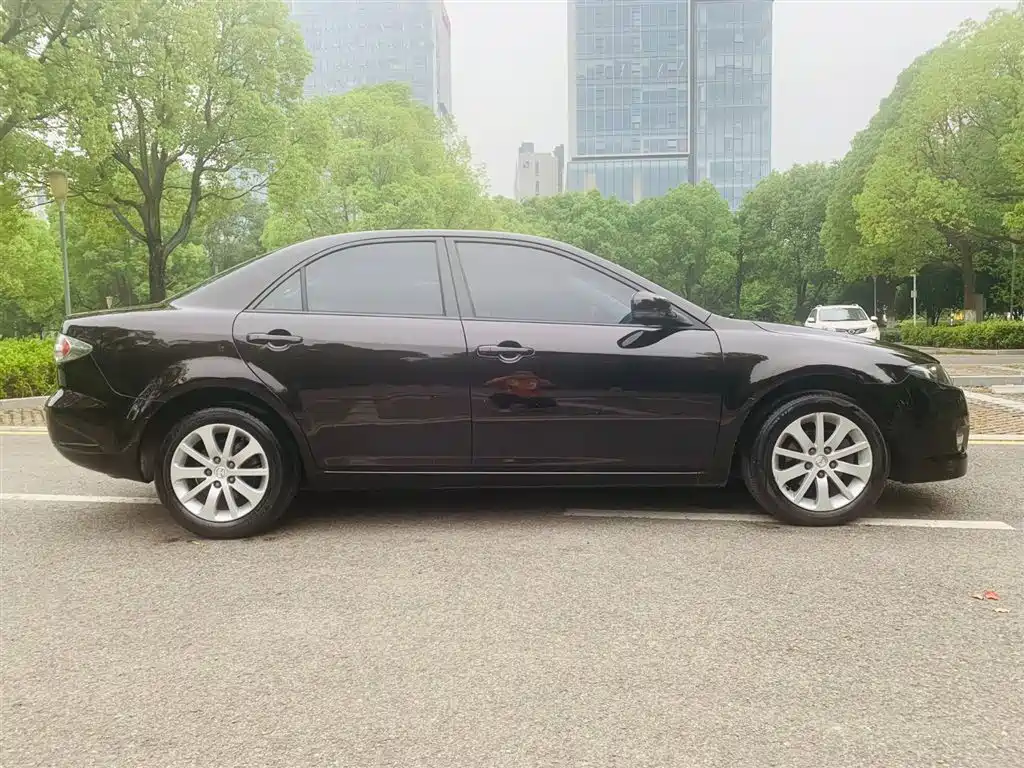 Mazda 6 2.0L Auto Classic Type, фото 6