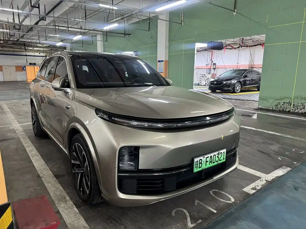 Li Auto L8 2023 Pro