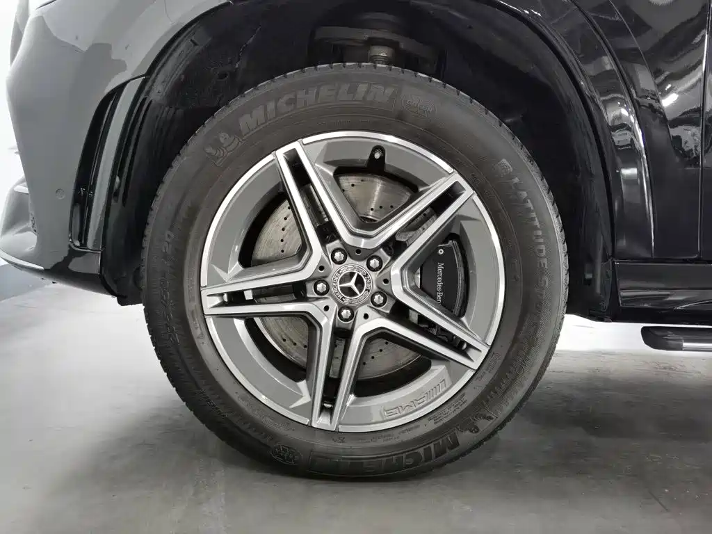 Mercedes-Benz GLE (Import) — миниатюра 17