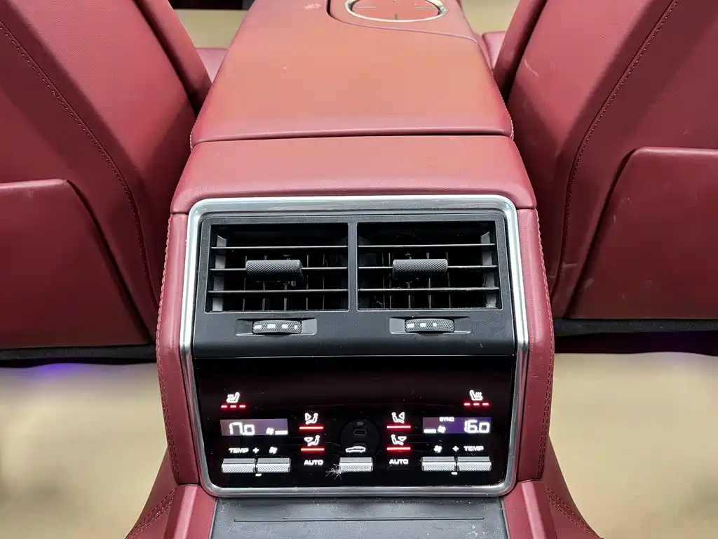 Porsche Panamera — миниатюра 28