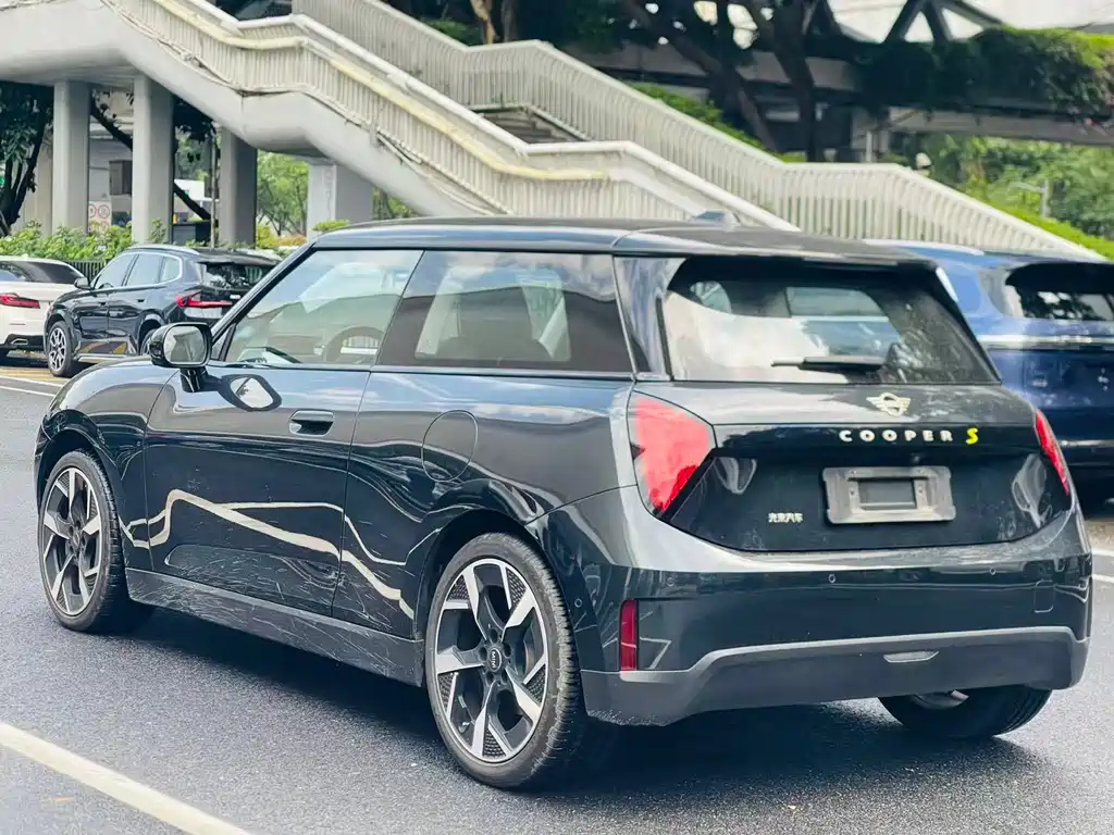 MINI MINI COOPER EV — миниатюра 5