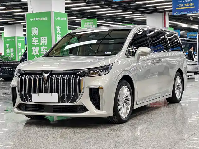 VOYAH LANTU DREAMER 2023