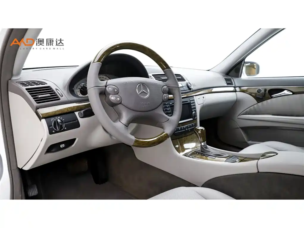Mercedes-Benz E-Class E 2008 E 230 Fashion