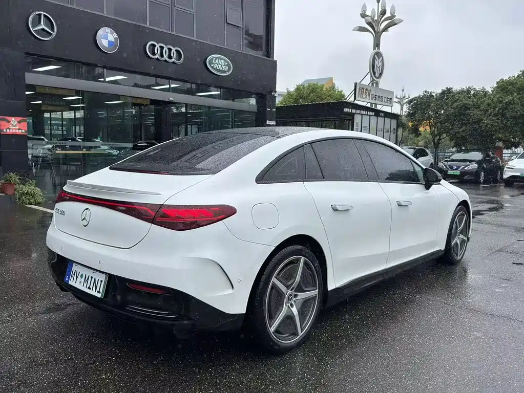 Mercedes-Benz EQE — миниатюра 6