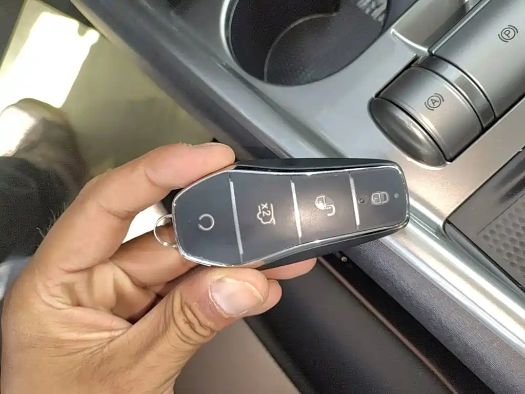 BYD Dolphin — миниатюра 9