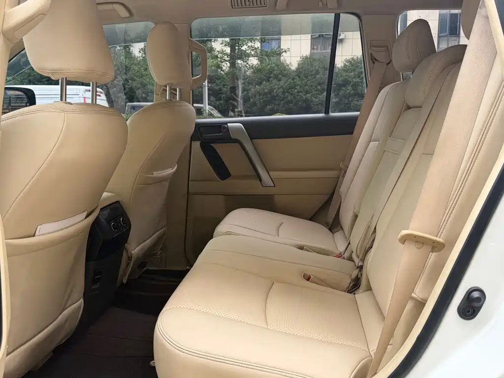 Toyota Land Cruiser Prado 2016 4.0L AT