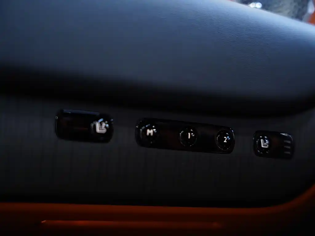 Rolls-Royce Cullinan — миниатюра 35