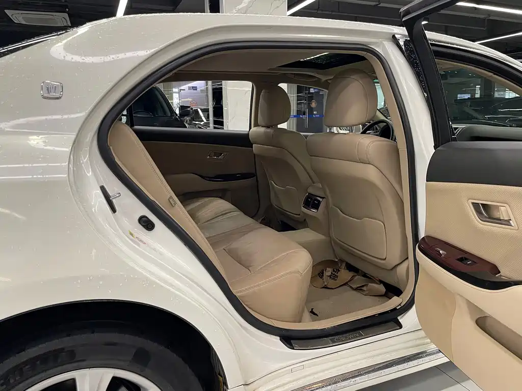 Toyota Crown 2010 3.0L Royal