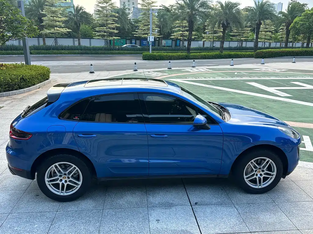 Porsche Macan — миниатюра 28