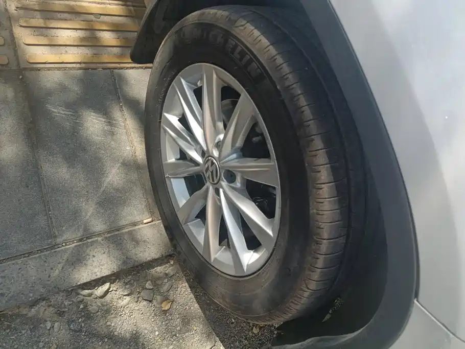 Volkswagen Tiguan — миниатюра 6