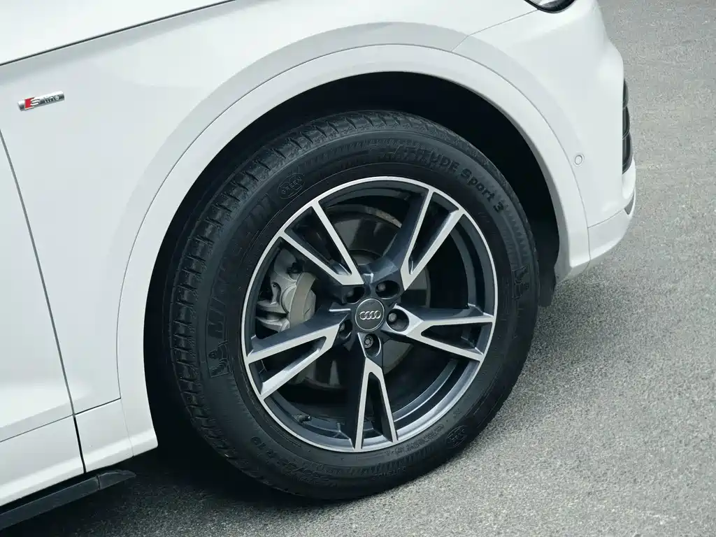 Audi Q5L — миниатюра 7