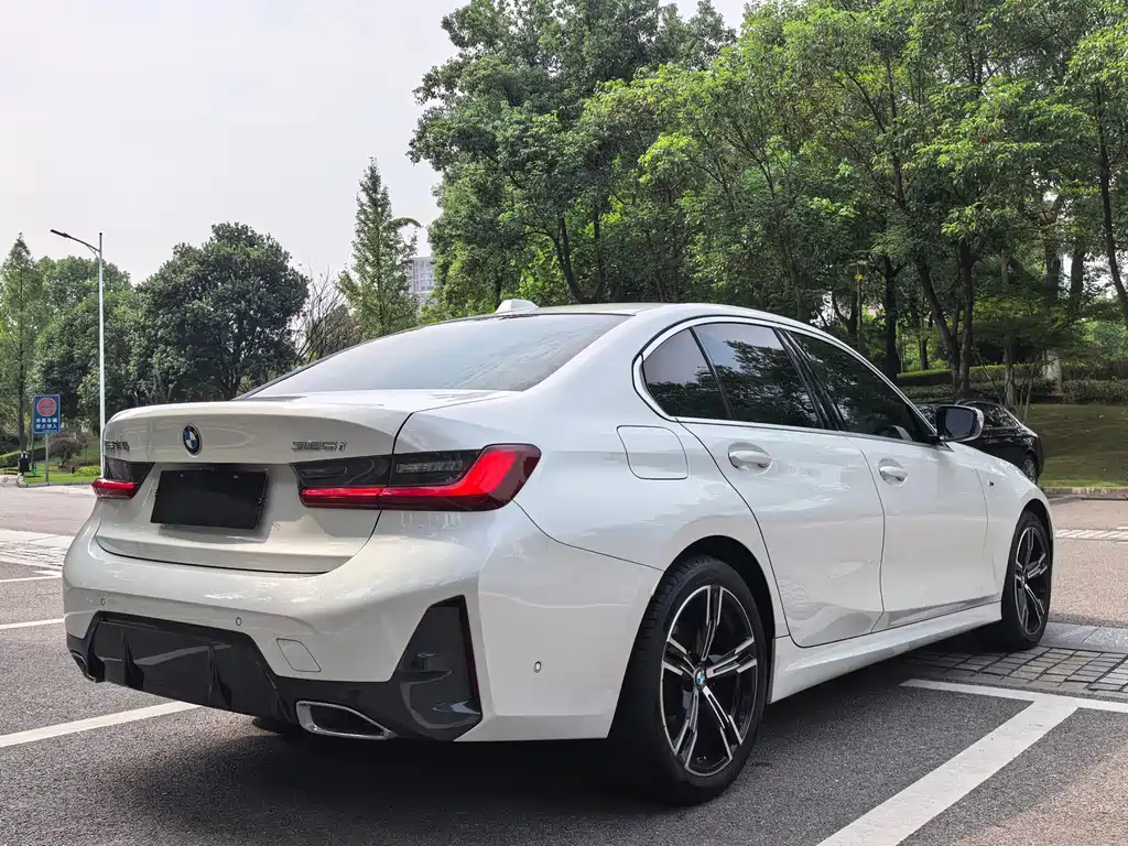 BMW 3 Series — миниатюра 4