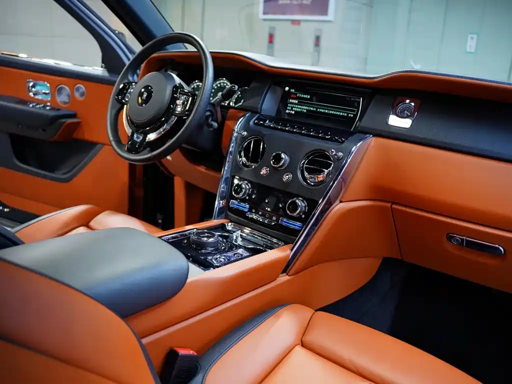 Rolls-Royce Cullinan — миниатюра 56