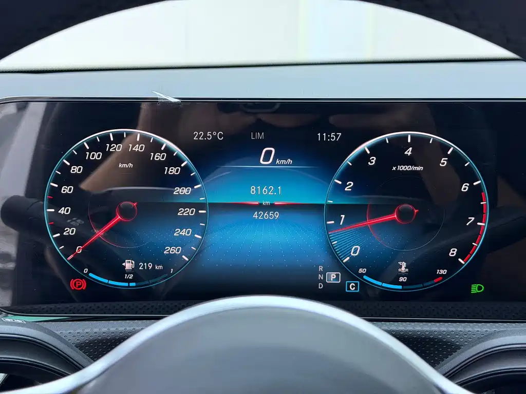Mercedes-Benz A-Class — миниатюра 10