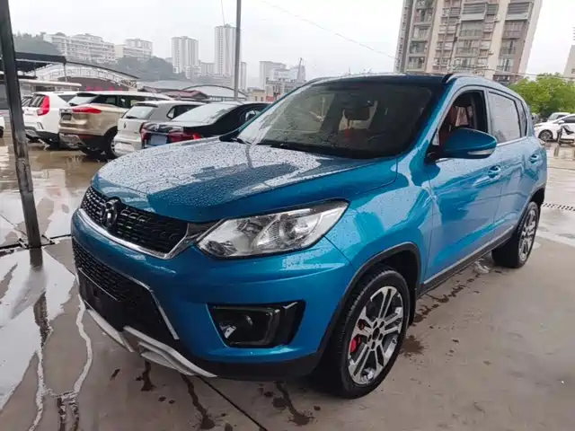 BAIC Senova X35