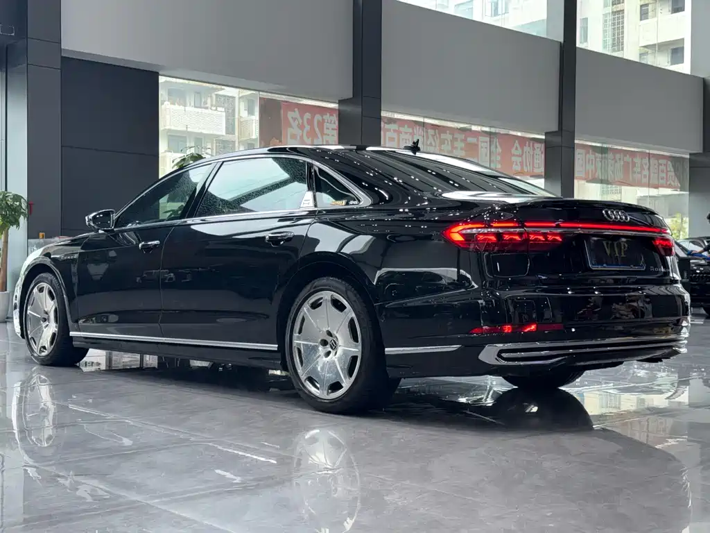 Audi A8 — миниатюра 7