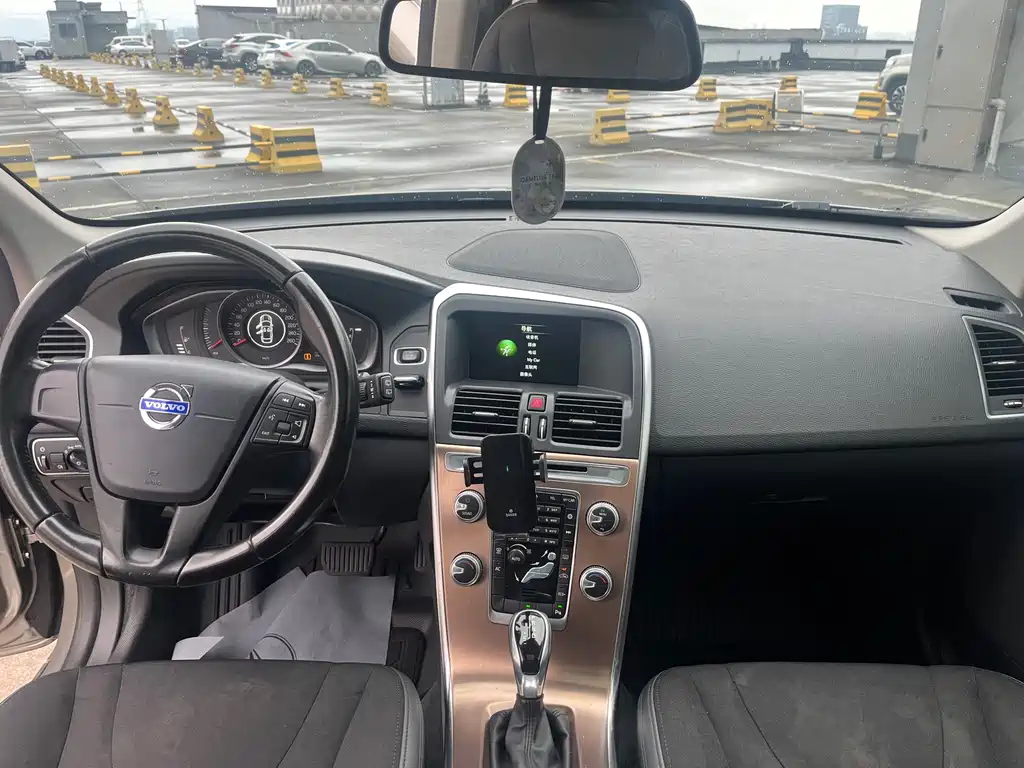 Volvo XC60 — миниатюра 7