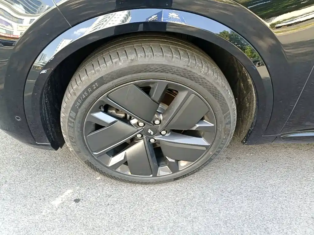 Li Auto Li L8 — миниатюра 23