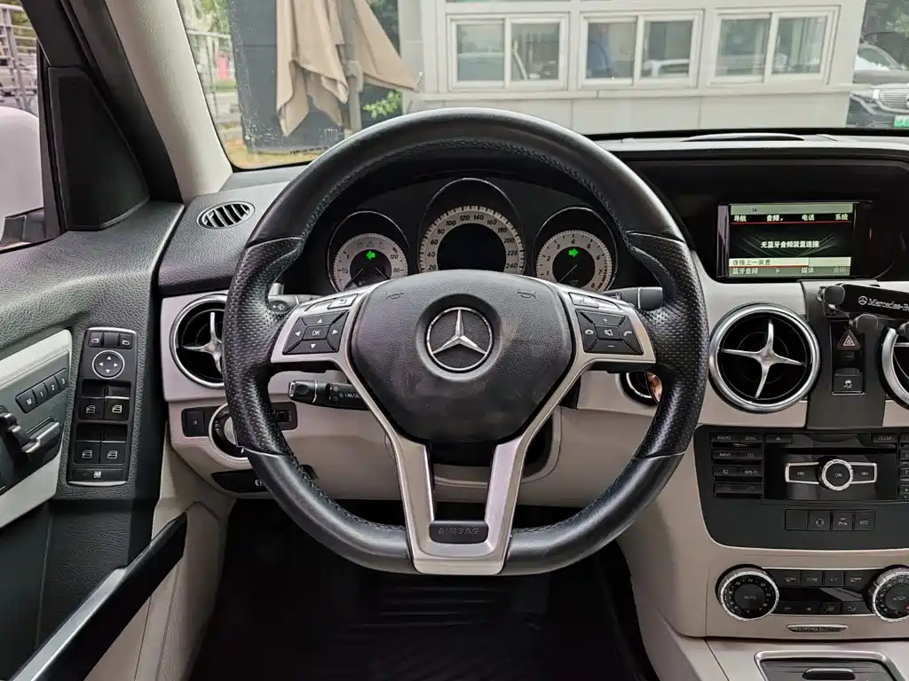 Mercedes-Benz GLK-Class — миниатюра 13