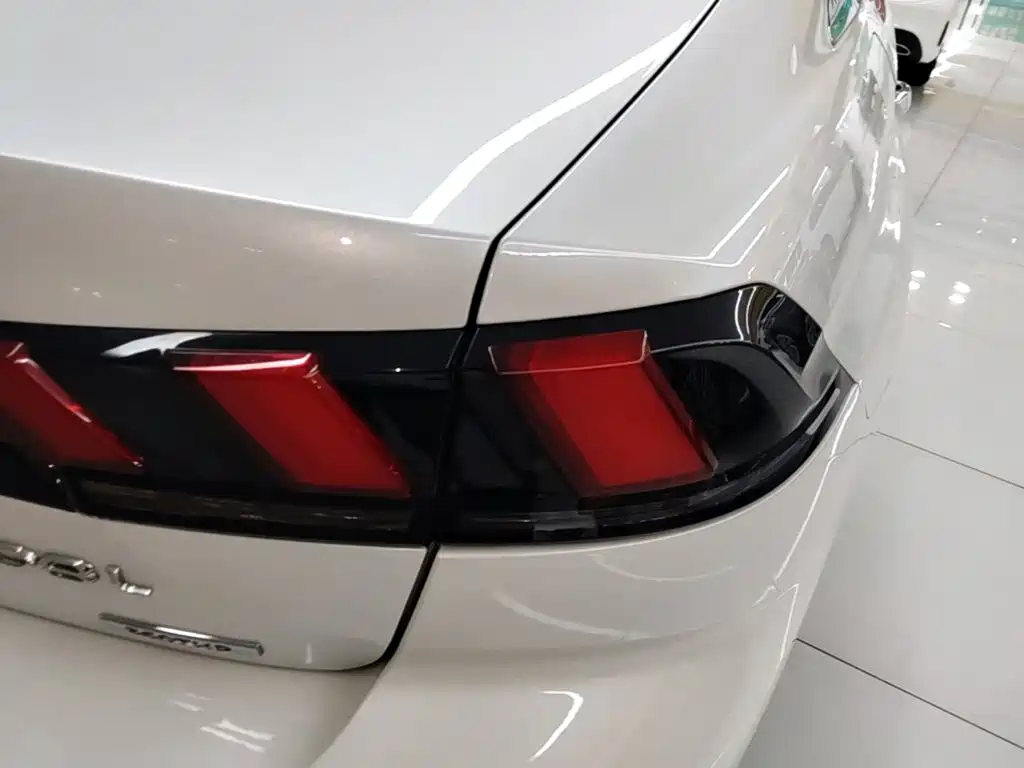 Peugeot 508 — миниатюра 8
