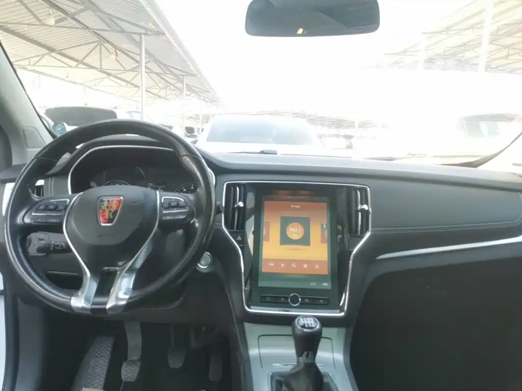 Roewe RX5 — миниатюра 10