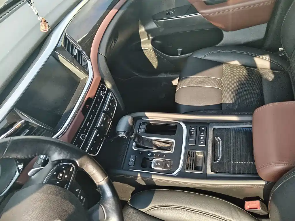 GAC GS8 2017 320T Luxury Smart Connect ( мест)