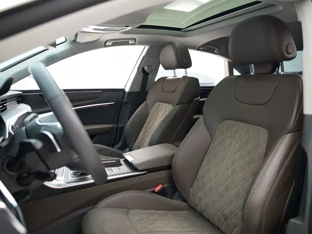 Audi A7L — миниатюра 9