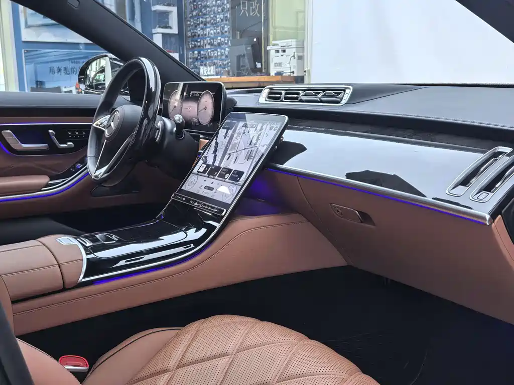 Mercedes-Benz S-Class — миниатюра 13