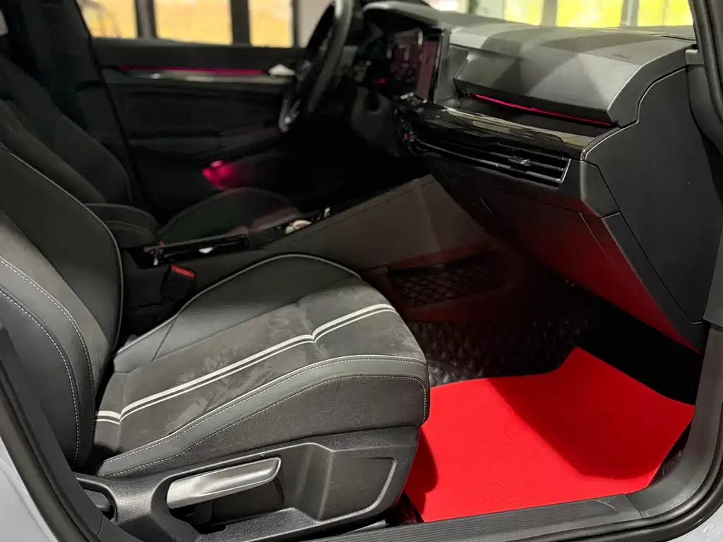 Volkswagen Golf — миниатюра 10