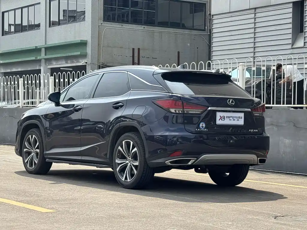 Lexus RX — миниатюра 15