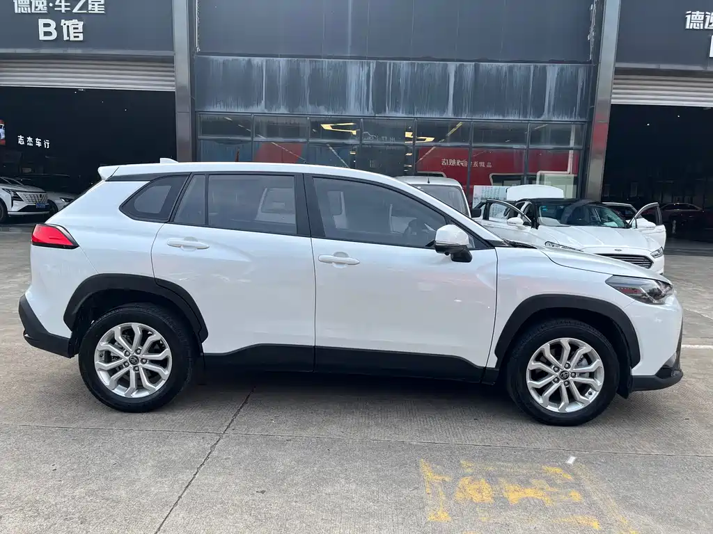 Toyota Frontlander 2.0L CVT Leading plus Edition, фото 12