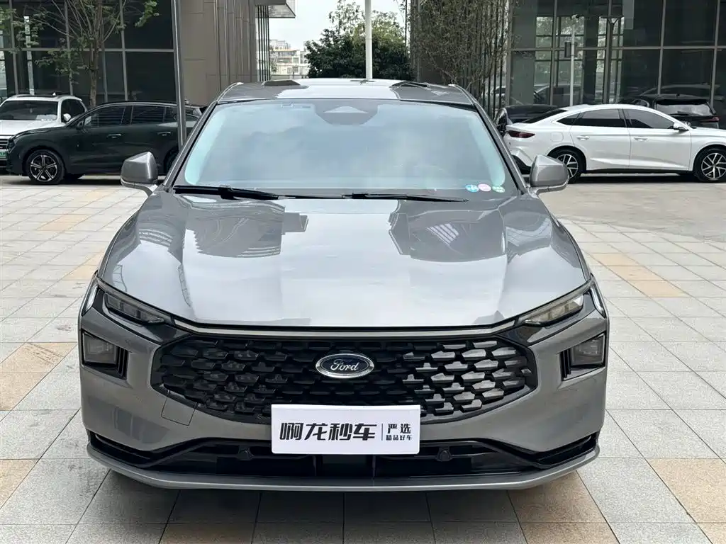 Ford Mondeo 2023 EcoBoost 180 Luxury