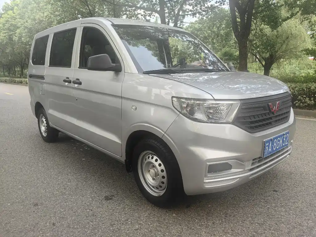 Wuling Hongguang V — миниатюра 3